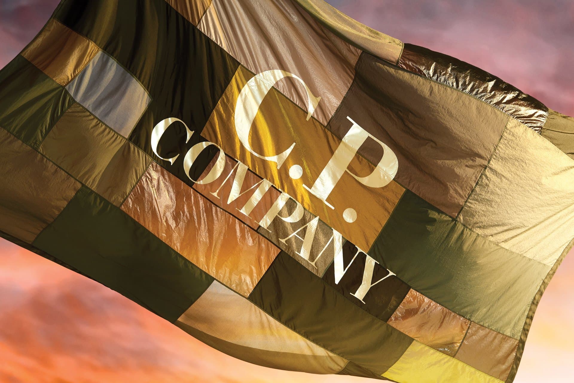 CP Company Flag0173 copia FINAL ORIZZ HIGH RES CMYK 2